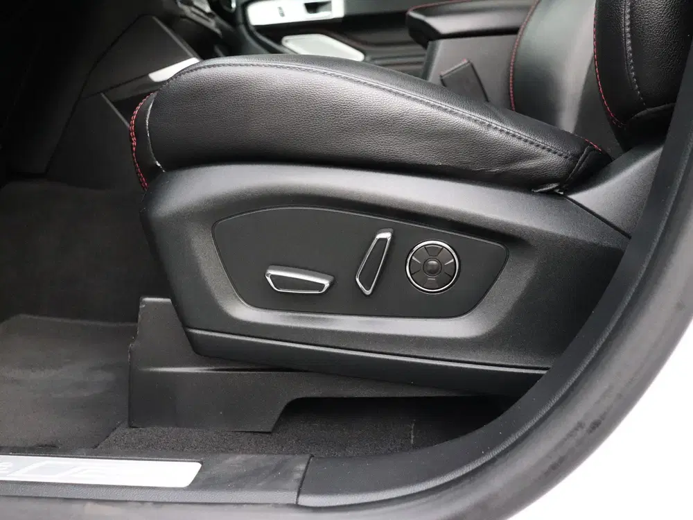 Ford Explorer 3.0 V6 EcoBoost PHEV ST-Line uit 2020, foto 15