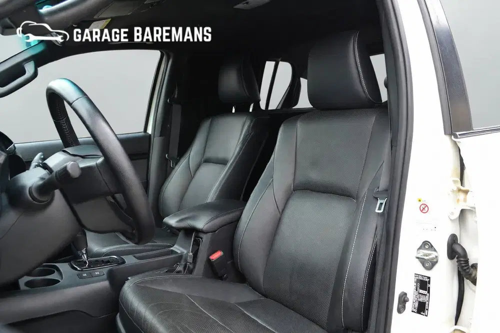 Toyota Hilux 2.4 D-4D Double Cab Professional (bj 2020) uit 2020, foto 9
