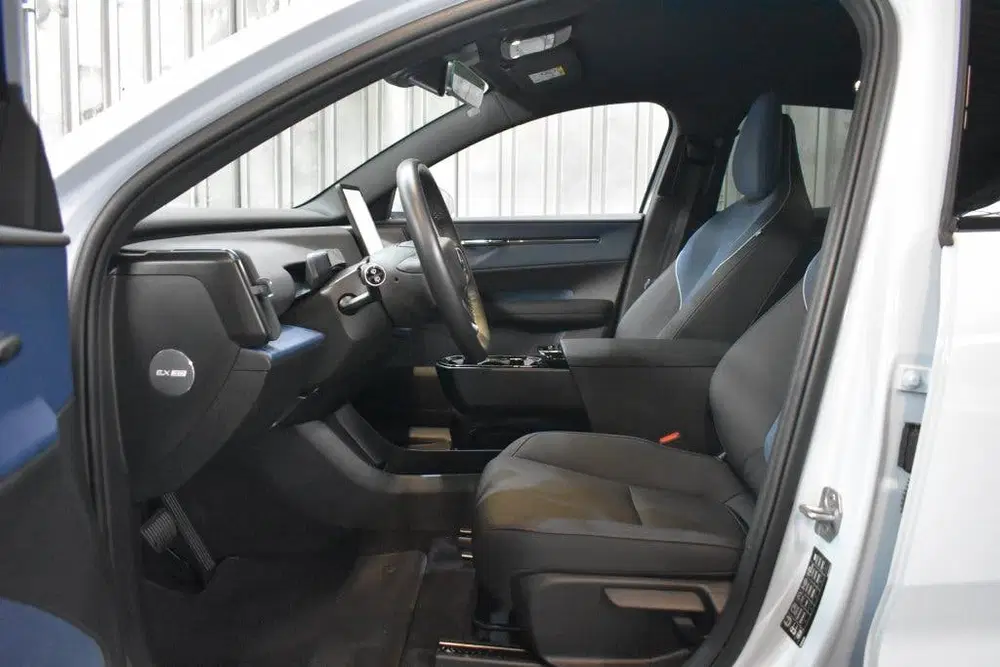 Volvo EX30 Extended Core 69kWh uit 2024, foto 10