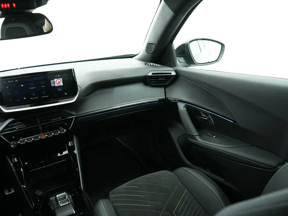 Peugeot 2008 1.2 HYBRID 145PK GT E-DCS6 uit 2025, foto 14