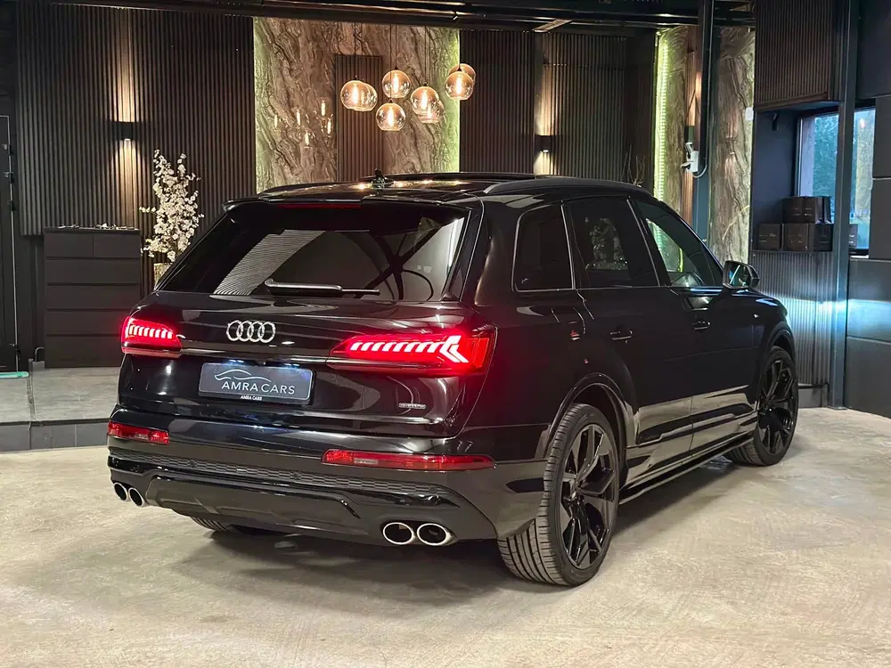 Audi Q7 55 TFSI e quattro 3X S-LINE uit 2023, foto 3