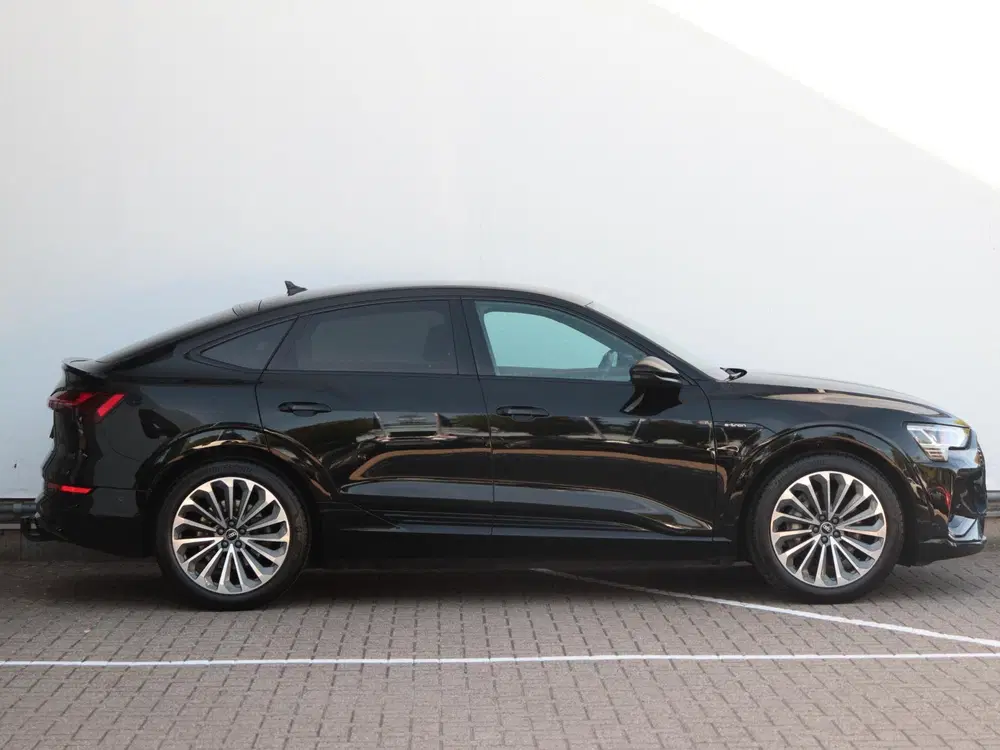 Audi e-tron 50 quattro S edition 71 kWh uit 2022, foto 4