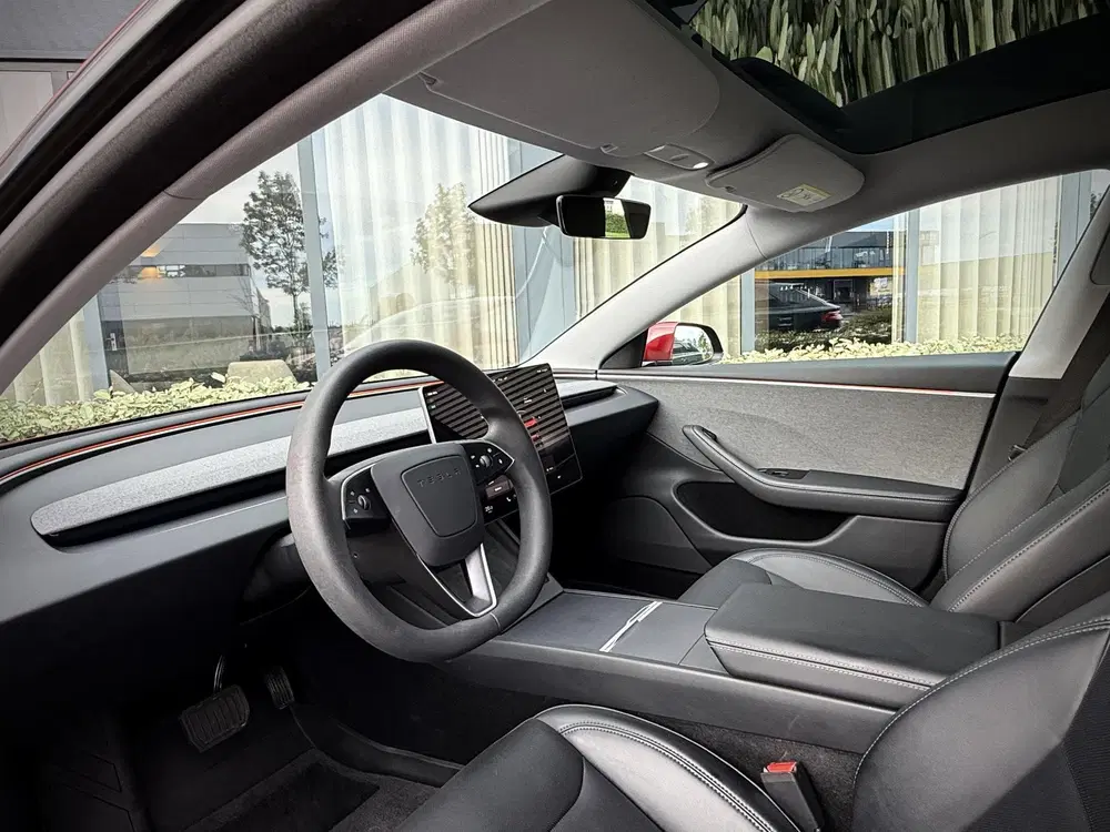 Tesla Model 3 RWD Highland Premium uit 2023, foto 4