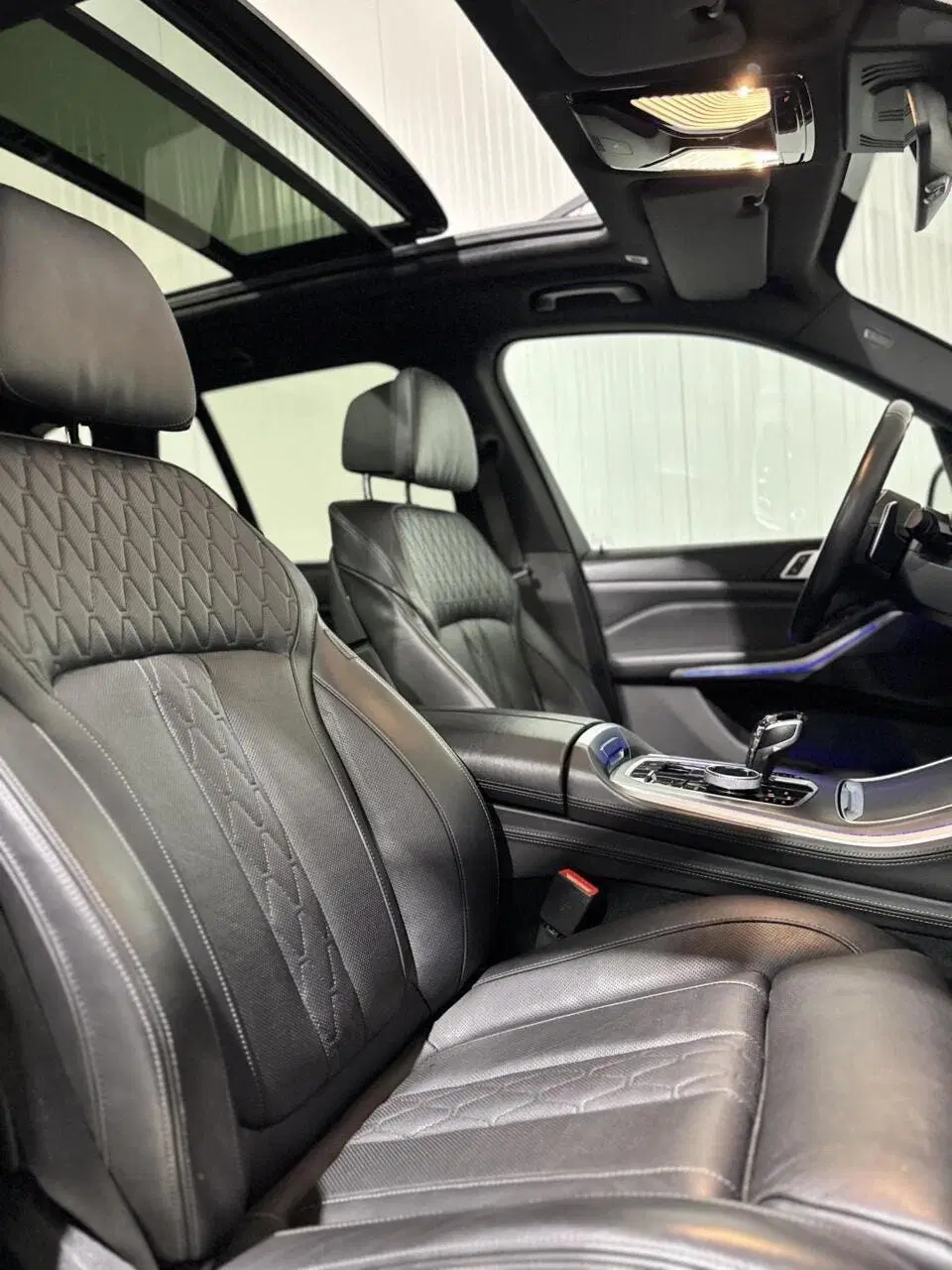 BMW X5 xDrive45e High Executive uit 2020, foto 8