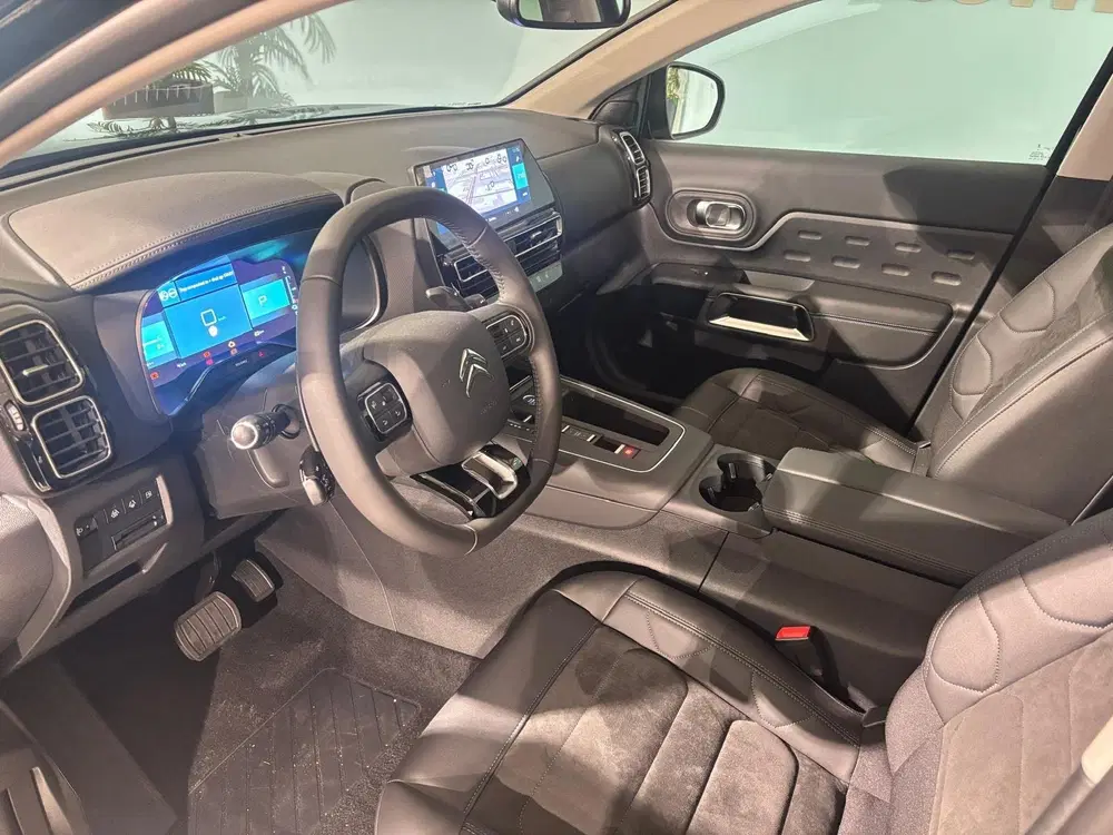 Citroën C5 Aircross Citroen C5 Aircross 1.6 Plug-in Hybrid 225 uit 2025, foto 15