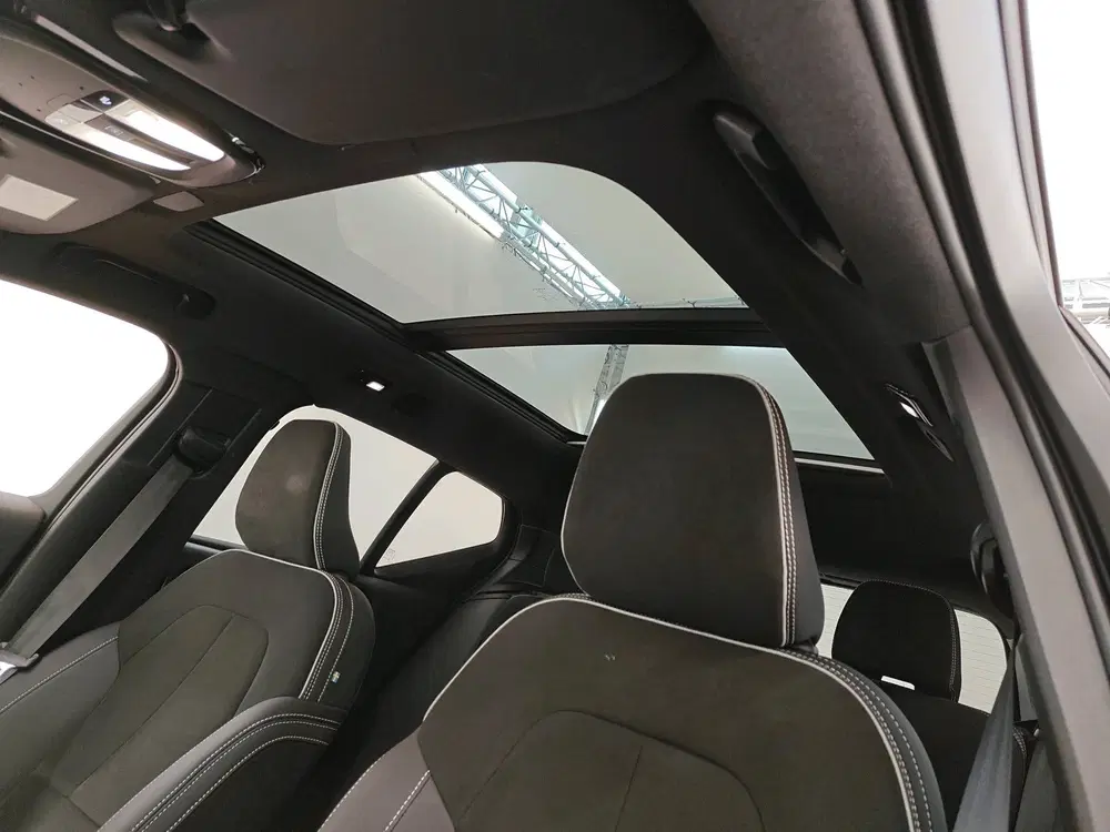 Volvo XC40 78 kWh 408pk Recharge Twin Ultimate uit 2022, foto 8