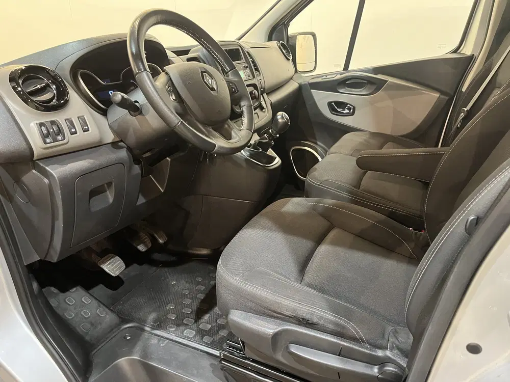 Renault Trafic 1.6 dCi Grand Personenvervoer uit 2019, foto 5