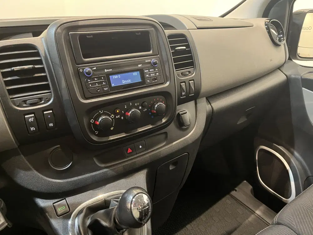 Renault Trafic 1.6 dCi Grand Personenvervoer uit 2019, foto 6