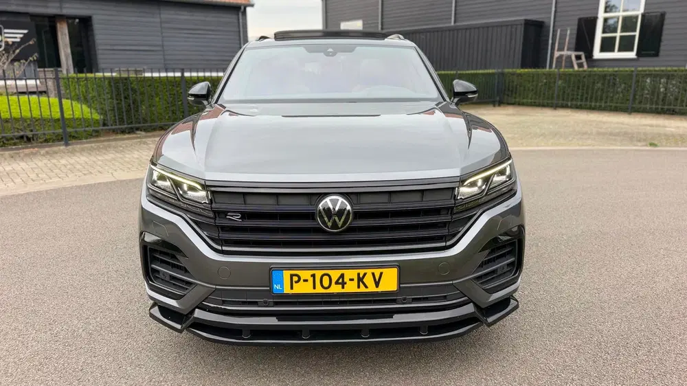 Volkswagen Touareg 3.0 TSi eHybrid 4MOTION R-Line Panoramada uit 2020, foto 14
