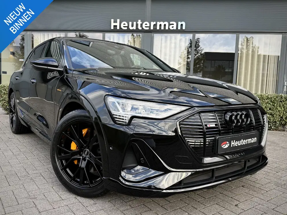 Audi e-tron 55 Quattro S Line Black Edition uit 2023