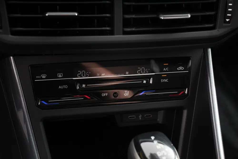 Volkswagen Polo 1.0 TSI DSG Style Navigatie Climate Contro uit 2022, foto 12