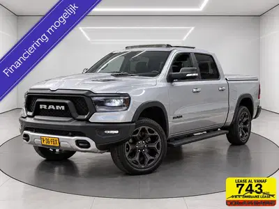 Dodge RAM 4X4 5.7 V8 Crew Laramie-Pano Rebel-Garanti uit 2020