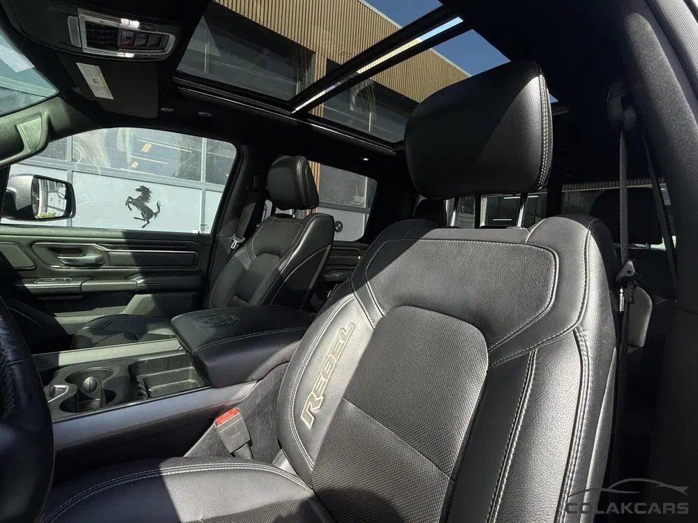 Dodge RAM 4X4 5.7 V8 Crew Laramie-Pano Rebel-Garanti uit 2020, foto 10