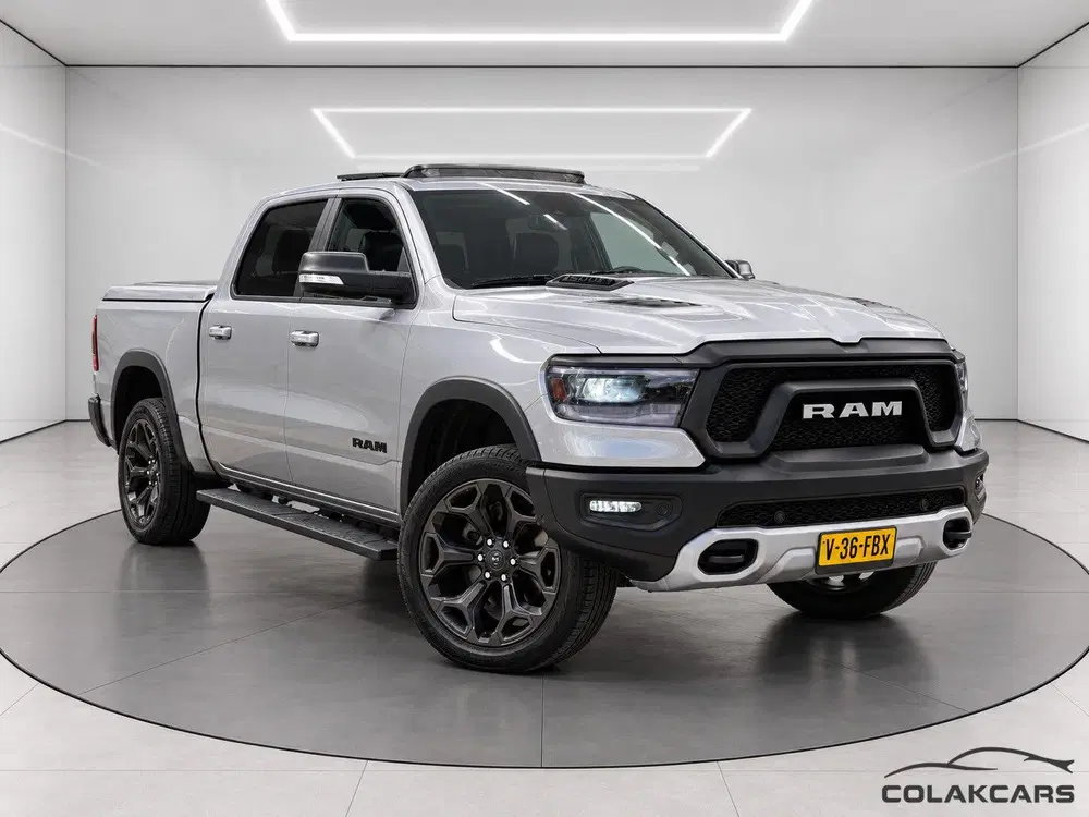 Dodge RAM 4X4 5.7 V8 Crew Laramie-Pano Rebel-Garanti uit 2020, foto 2