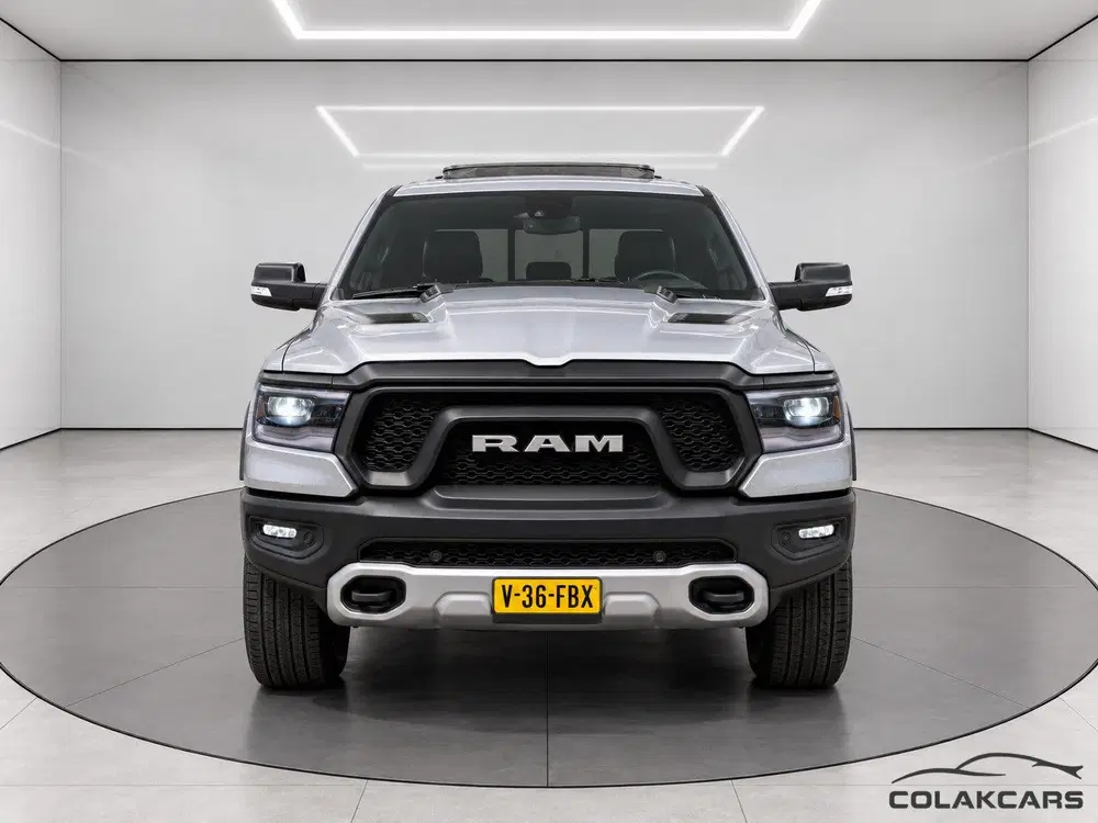 Dodge RAM 4X4 5.7 V8 Crew Laramie-Pano Rebel-Garanti uit 2020, foto 3
