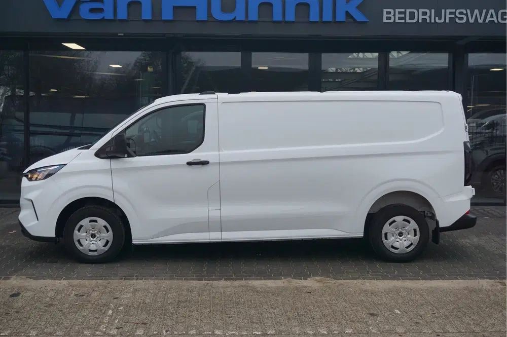 Ford Transit Custom 300L 136PK Trend BPM VRIJ Apple CP uit 2024, foto 2