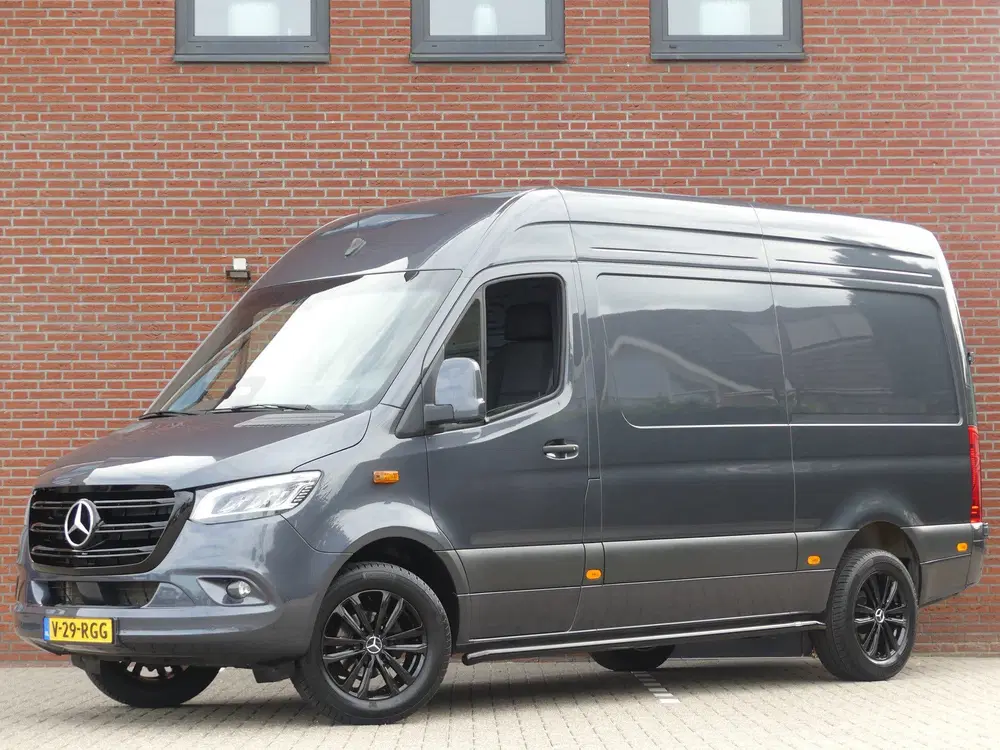 Mercedes-Benz Sprinter 317 CDI L2H2 LED uit 2024