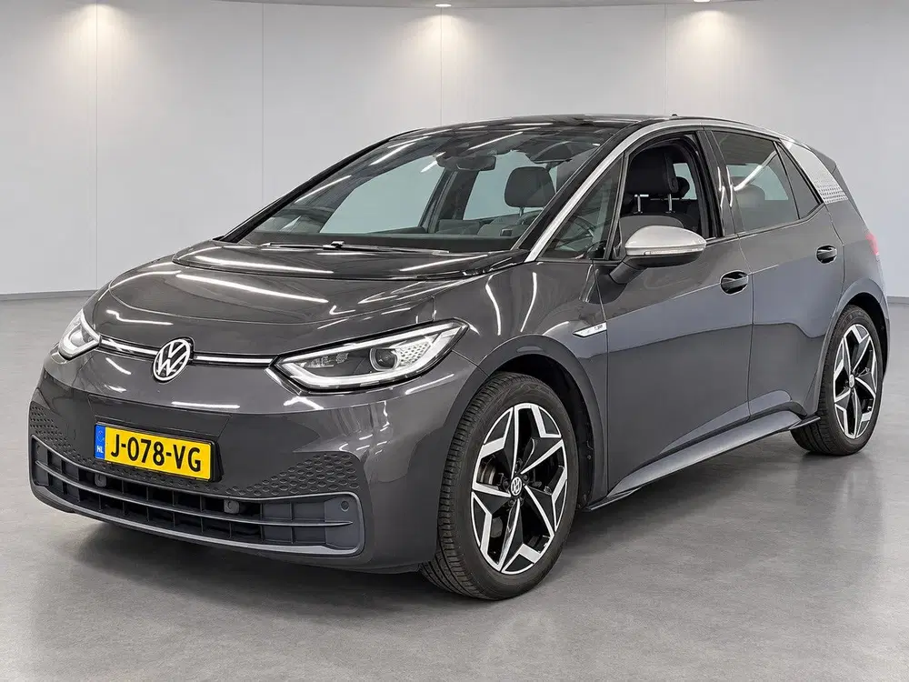 Volkswagen ID.3 First Plus 58 kWh uit 2020