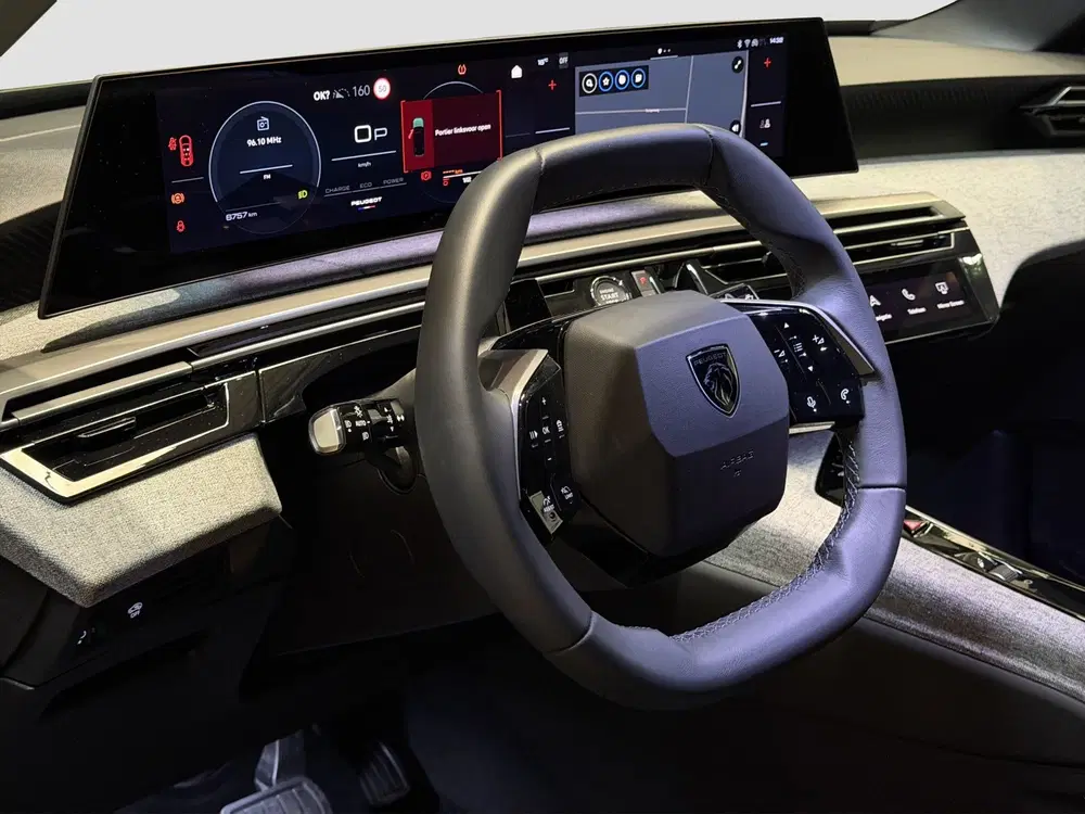 Peugeot 5008 1.2 Hybrid 145 Allure 7p uit 2026, foto 3