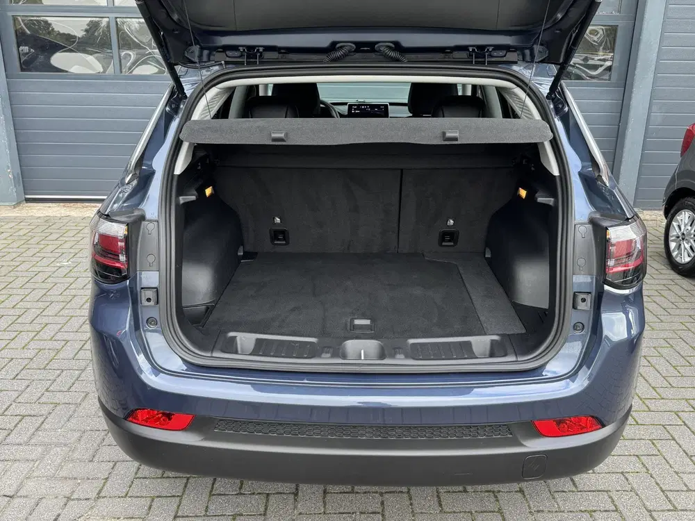 Jeep Compass 4xe 240 PLUG-IN HYBRID ELECTRIC LIMITED I uit 2022, foto 14