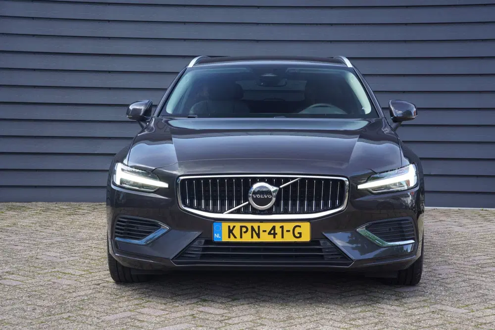 Volvo V60 2.0 T8 Plug-in hybrid AWD Plus Bright uit 2024, foto 11