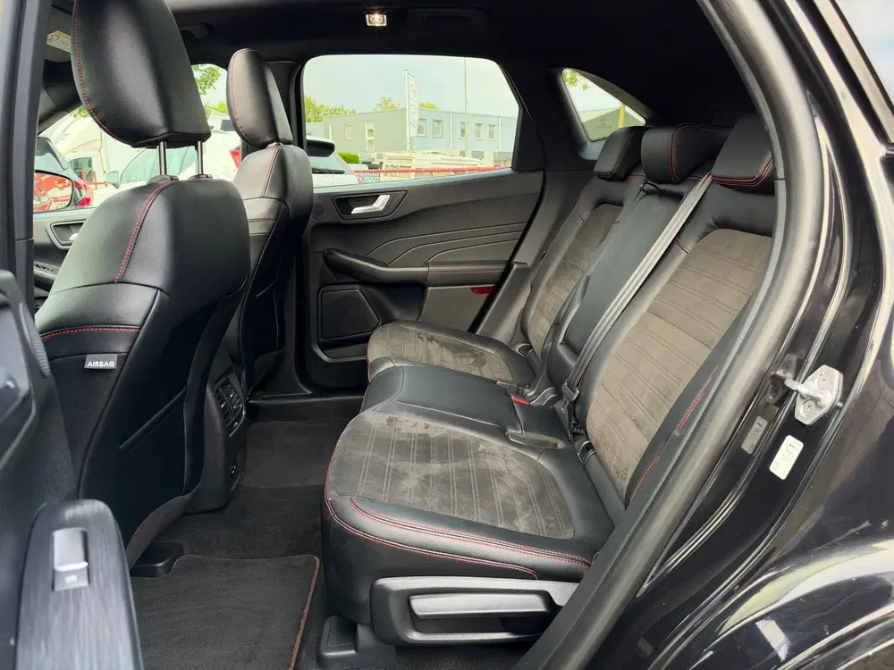 Ford Kuga 2.5 PHEV ST-Line X uit 2021, foto 11
