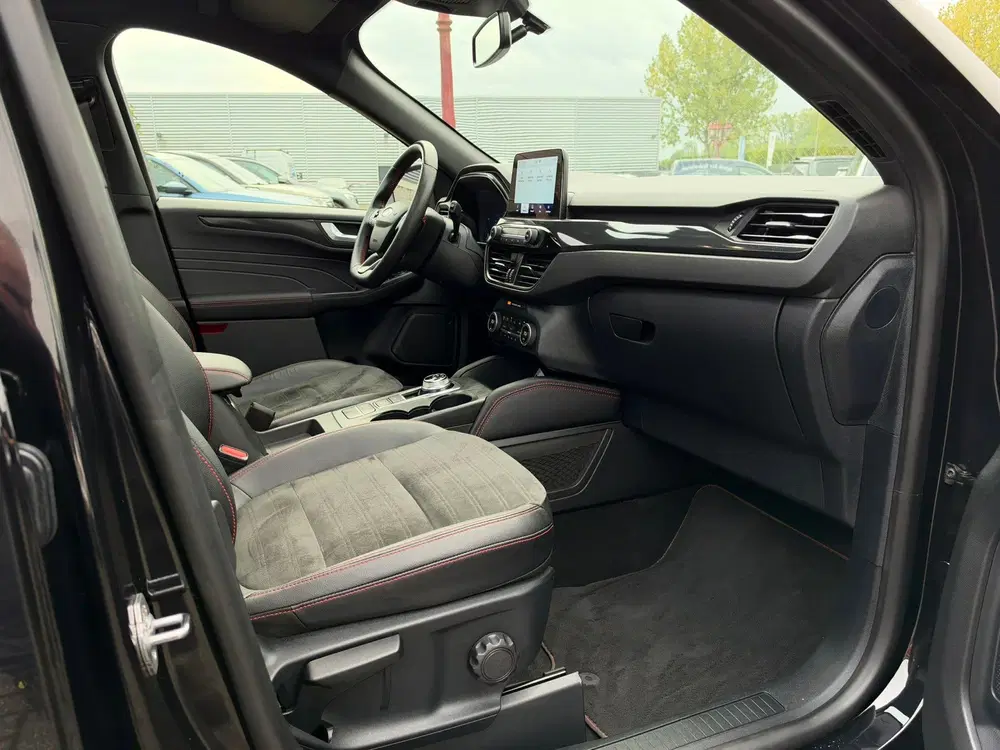 Ford Kuga 2.5 PHEV ST-Line X uit 2021, foto 14