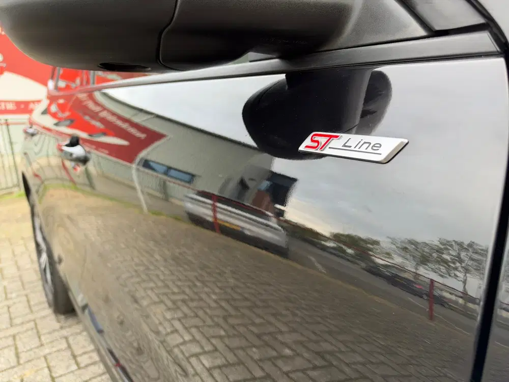 Ford Kuga 2.5 PHEV ST-Line X uit 2021, foto 15