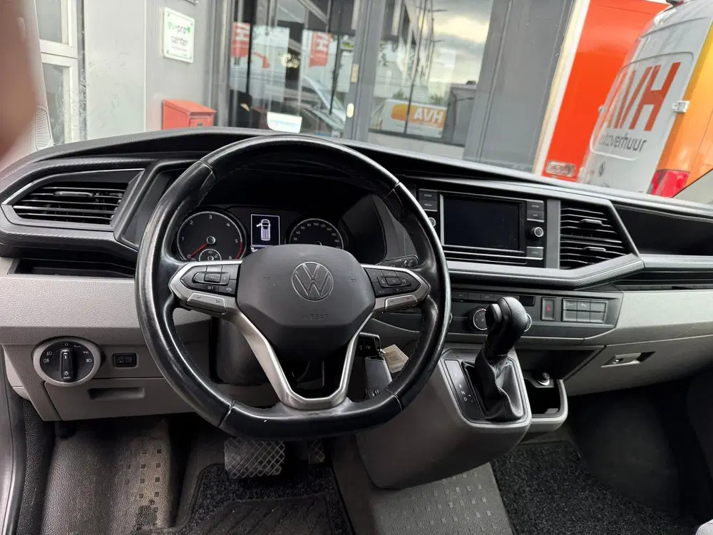 Volkswagen Transporter 2.0 TDI L2H1 28 Highline 150PK Automa uit 2021, foto 10
