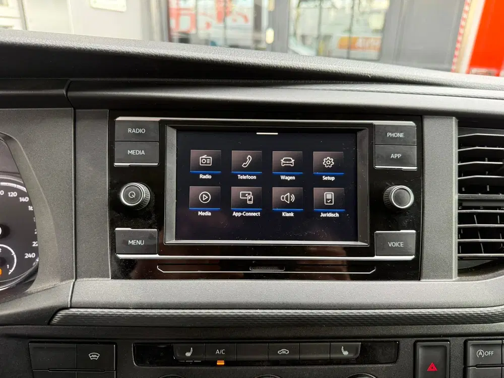 Volkswagen Transporter 2.0 TDI L2H1 28 Highline 150PK Automa uit 2021, foto 15