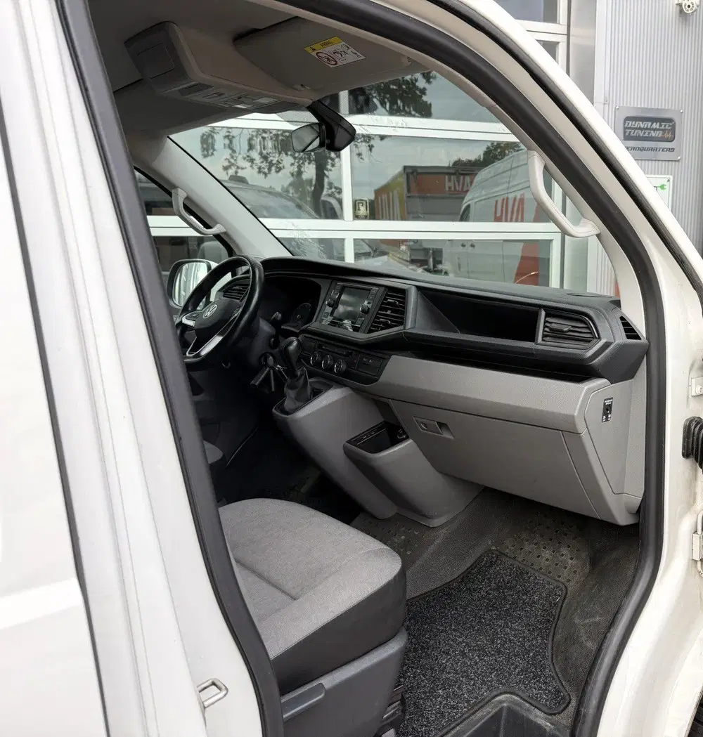 Volkswagen Transporter 2.0 TDI L2H1 28 Highline 150PK Automa uit 2021, foto 8
