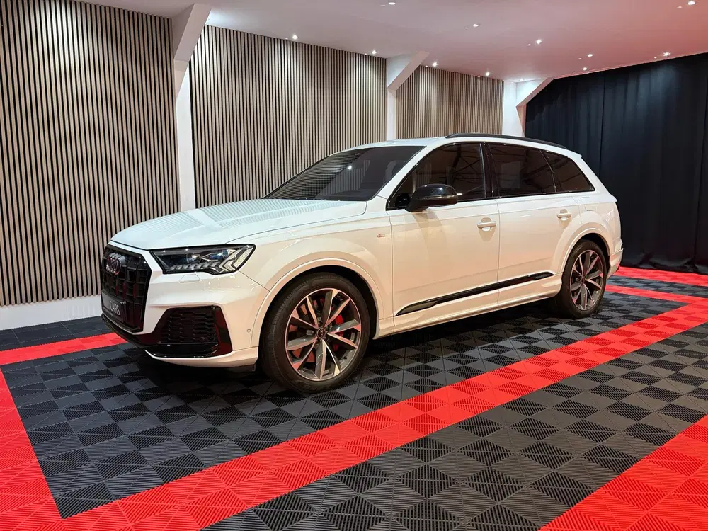 Audi Q7 60 TFSI e quattro Competition Panoroma dak uit 2021, foto 11
