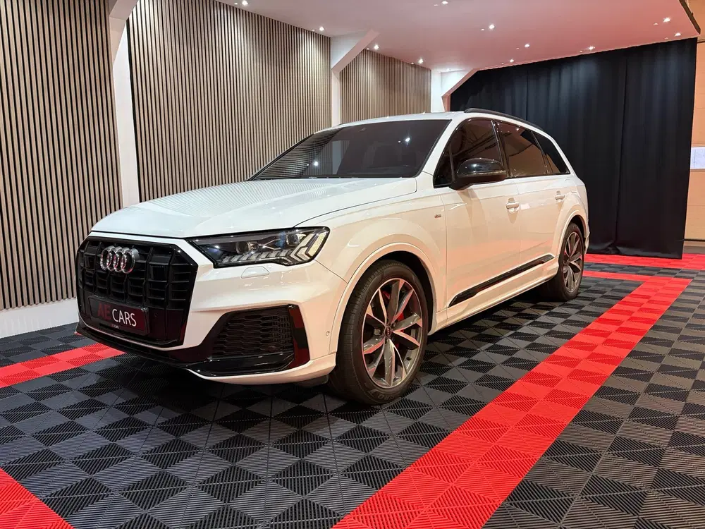 Audi Q7 60 TFSI e quattro Competition Panoroma dak uit 2021, foto 12