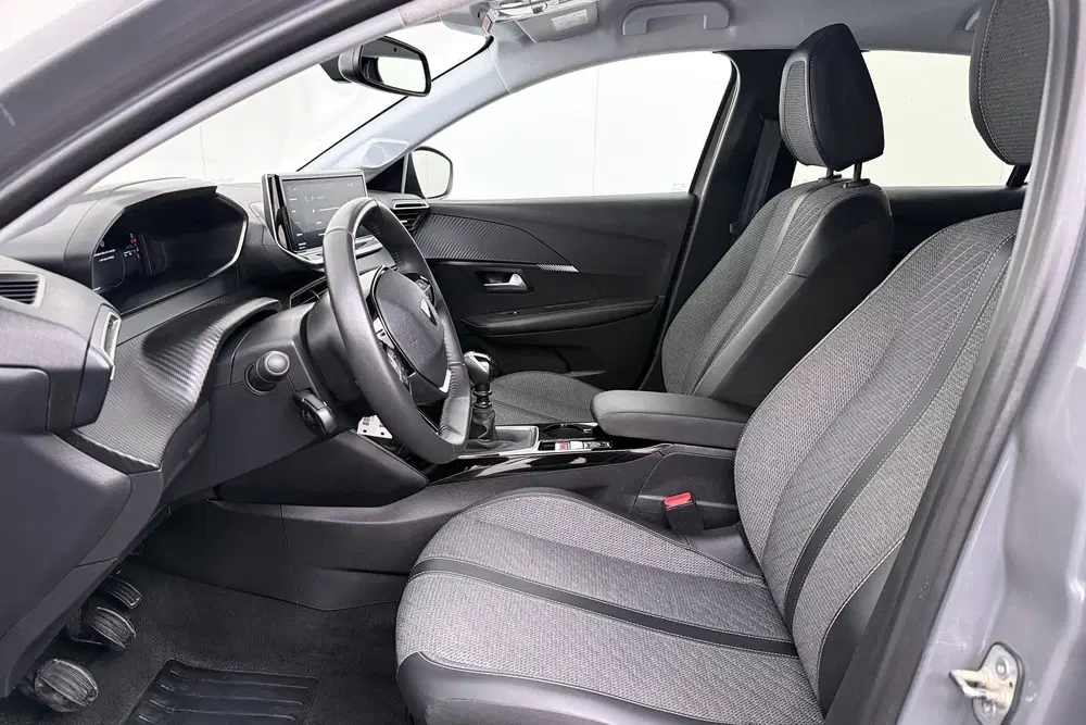 Peugeot 208 1.2T 101 PK Allure Half-Leder Carplay DAB uit 2025, foto 10