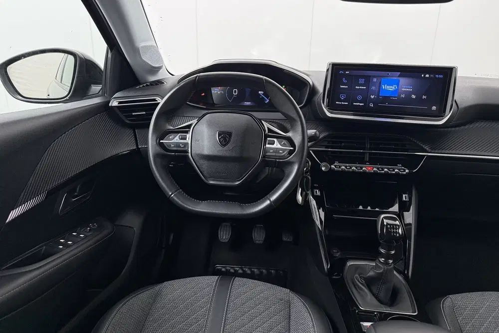 Peugeot 208 1.2T 101 PK Allure Half-Leder Carplay DAB uit 2025, foto 8