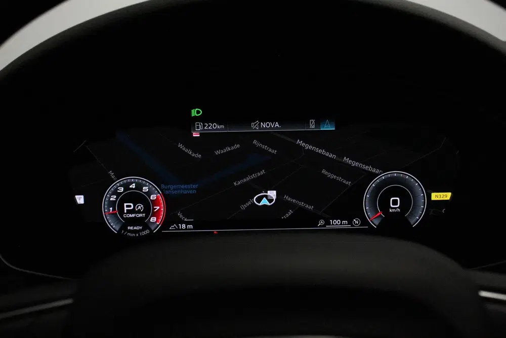 Audi A4 40 TFSI Advanced Prestige Plus Navigatie A uit 2021, foto 13
