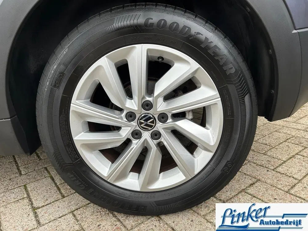 Volkswagen T-Cross 1.0 TSI Life uit 2023, foto 11