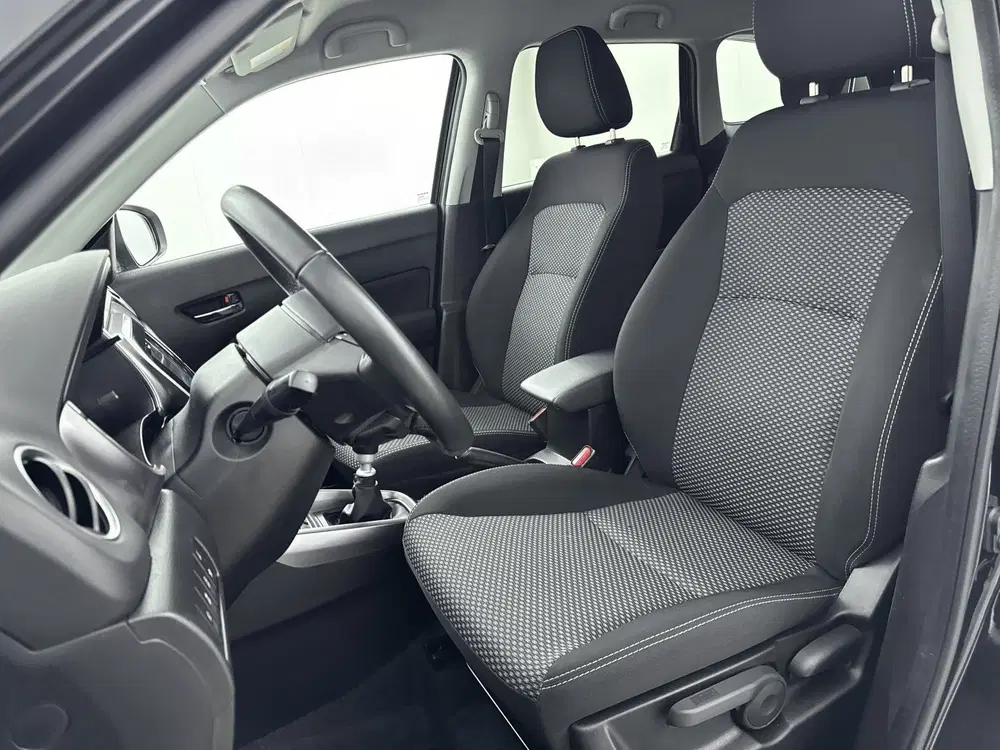 Suzuki Vitara 1.4 Boosterjet Select Smart Hybrid uit 2021, foto 14
