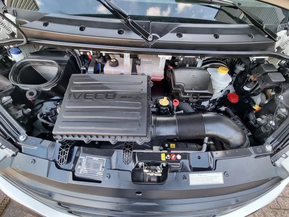 Iveco Daily 35C16 uit 2024, foto 14