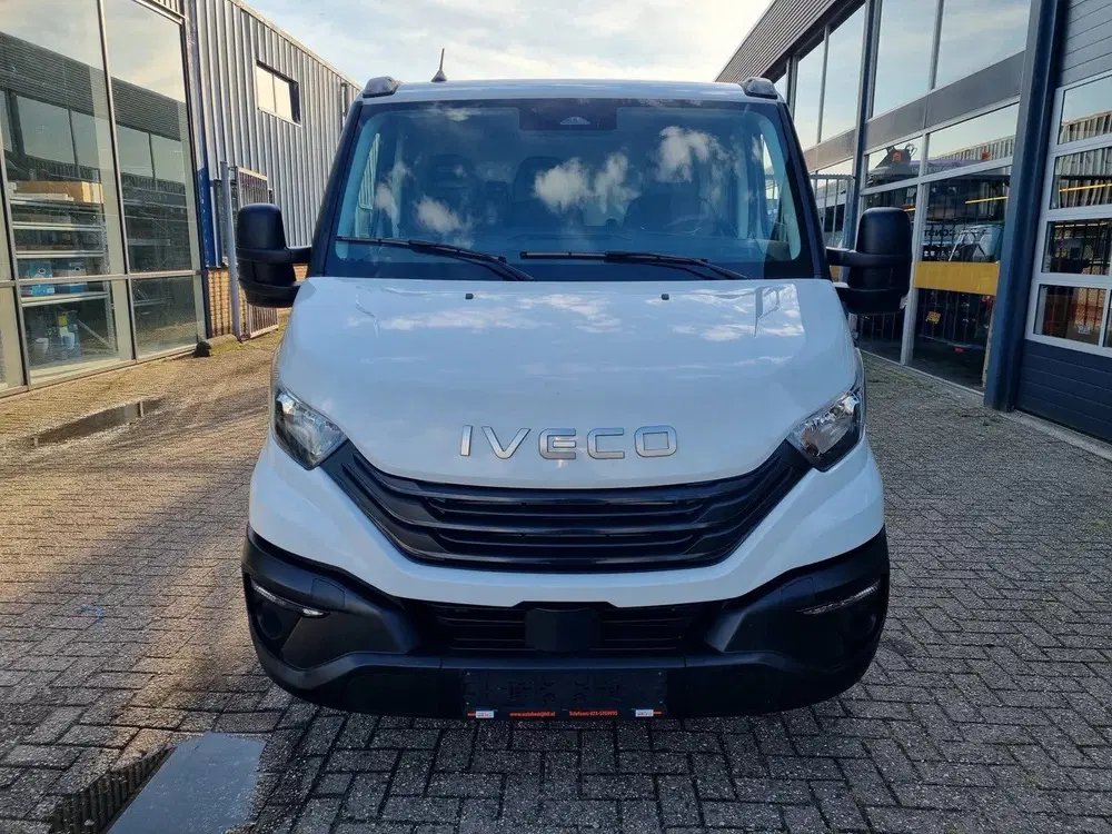 Iveco Daily 35C16 uit 2024, foto 3