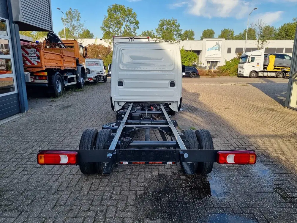 Iveco Daily 35C16 uit 2024, foto 6