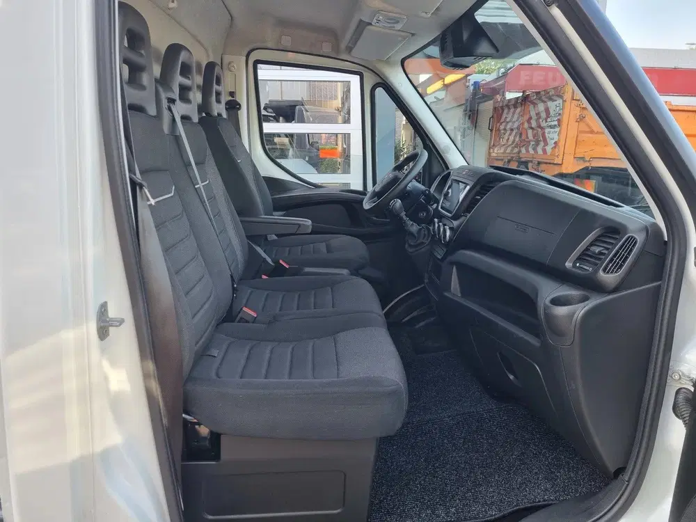 Iveco Daily 35C16 uit 2024, foto 8