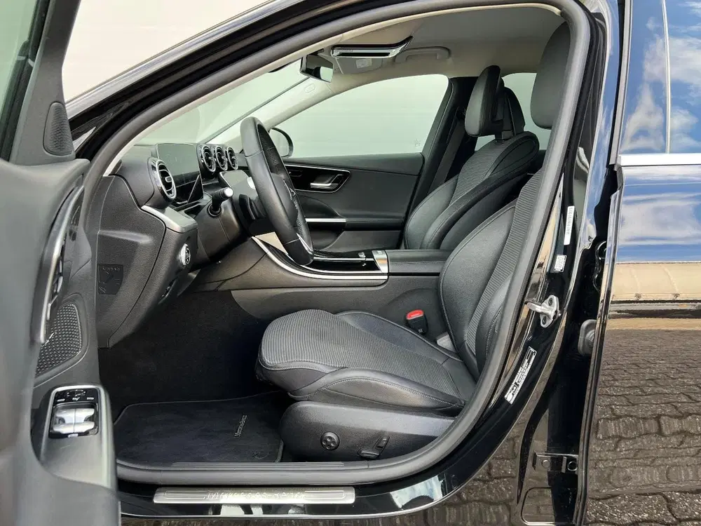 Mercedes-Benz C-Klasse 180 Sedan uit 2022, foto 4