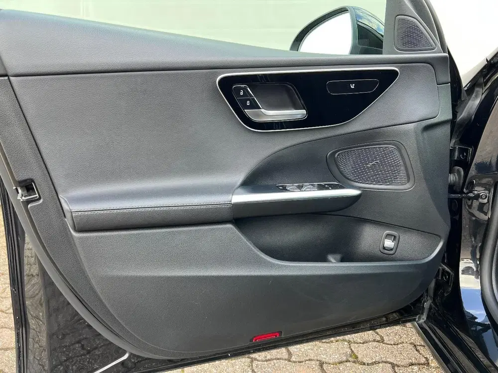 Mercedes-Benz C-Klasse 180 Sedan uit 2022, foto 8