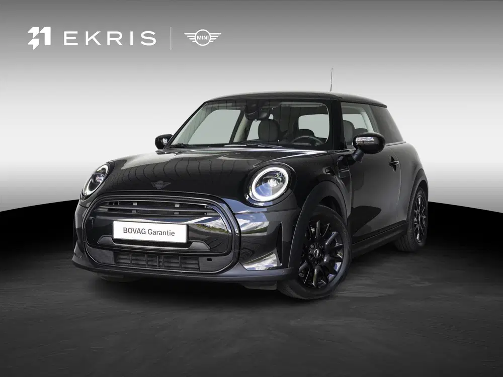 Mini Cooper Cooper Classic + Navigatie + Black Exterie uit 2022