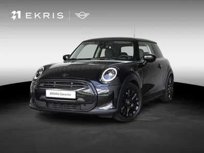 Mini Cooper Cooper Classic + Navigatie + Black Exterie uit 2022