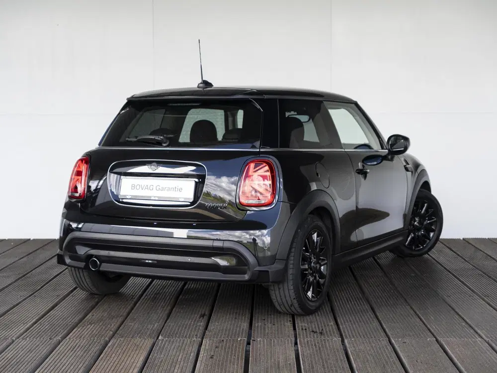 Mini Cooper Cooper Classic + Navigatie + Black Exterie uit 2022, foto 2