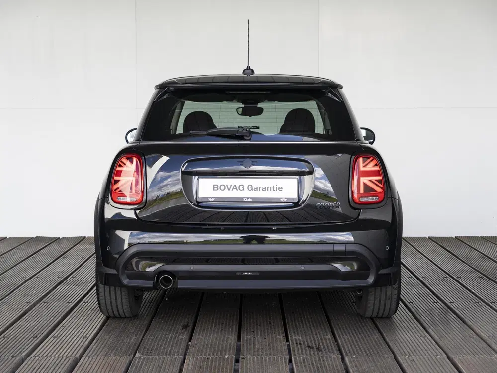 Mini Cooper Cooper Classic + Navigatie + Black Exterie uit 2022, foto 5