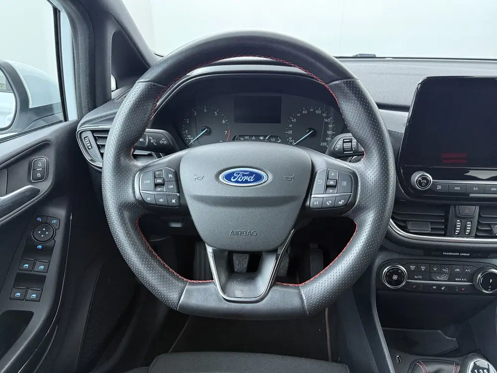 Ford Fiesta EcoBoost Hybrid 125pk ST-Line uit 2022, foto 12