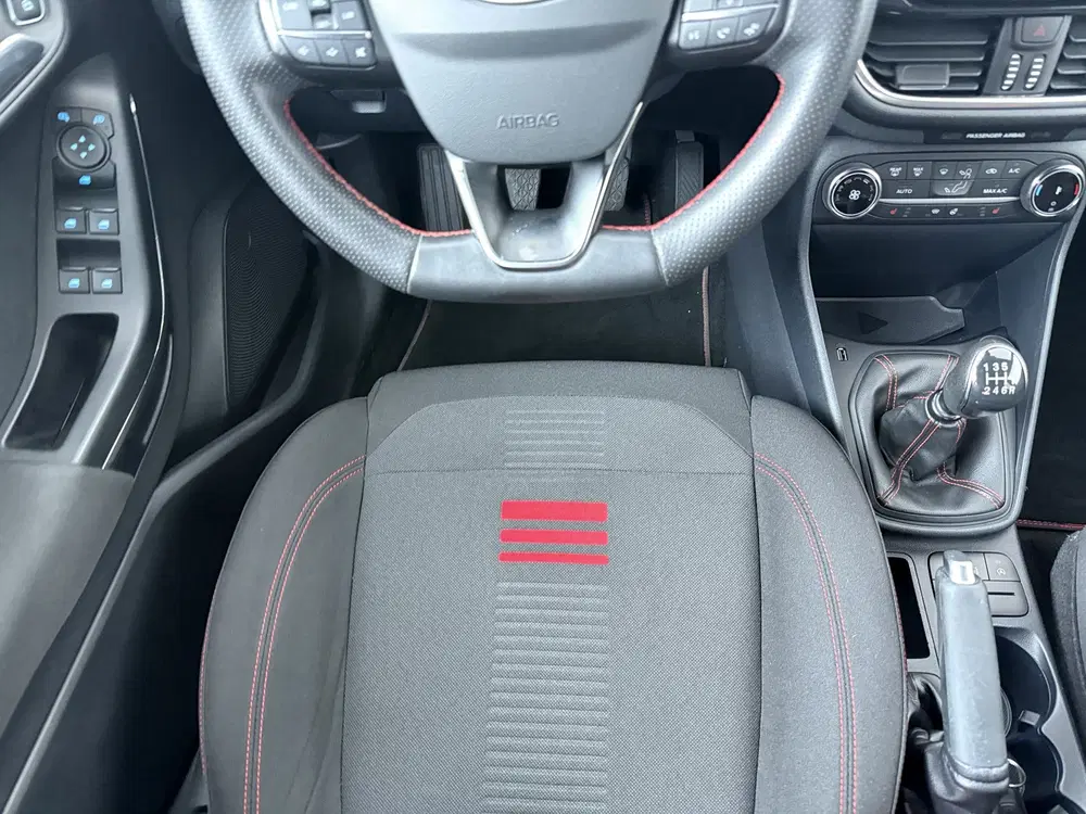 Ford Fiesta EcoBoost Hybrid 125pk ST-Line uit 2022, foto 13
